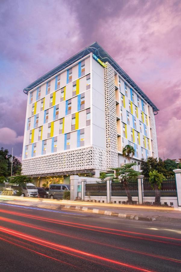 Hotel Citradream Tugu Yogyakarta Exterior photo