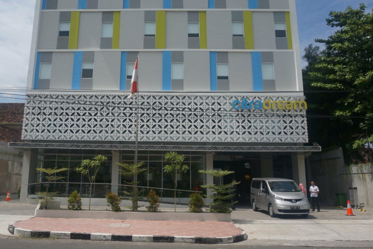 Hotel Citradream Tugu Yogyakarta Exterior photo