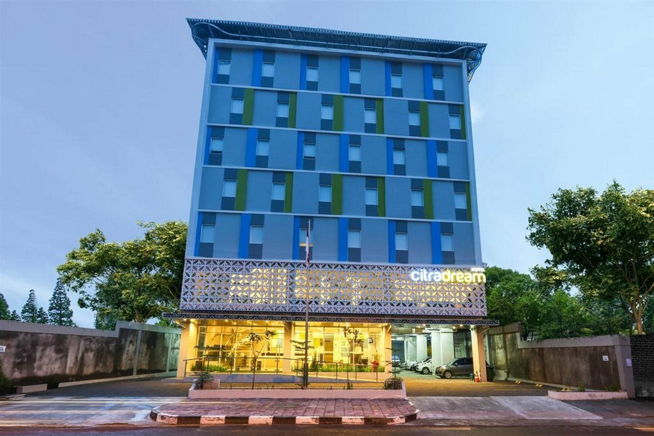 Hotel Citradream Tugu Yogyakarta Exterior photo